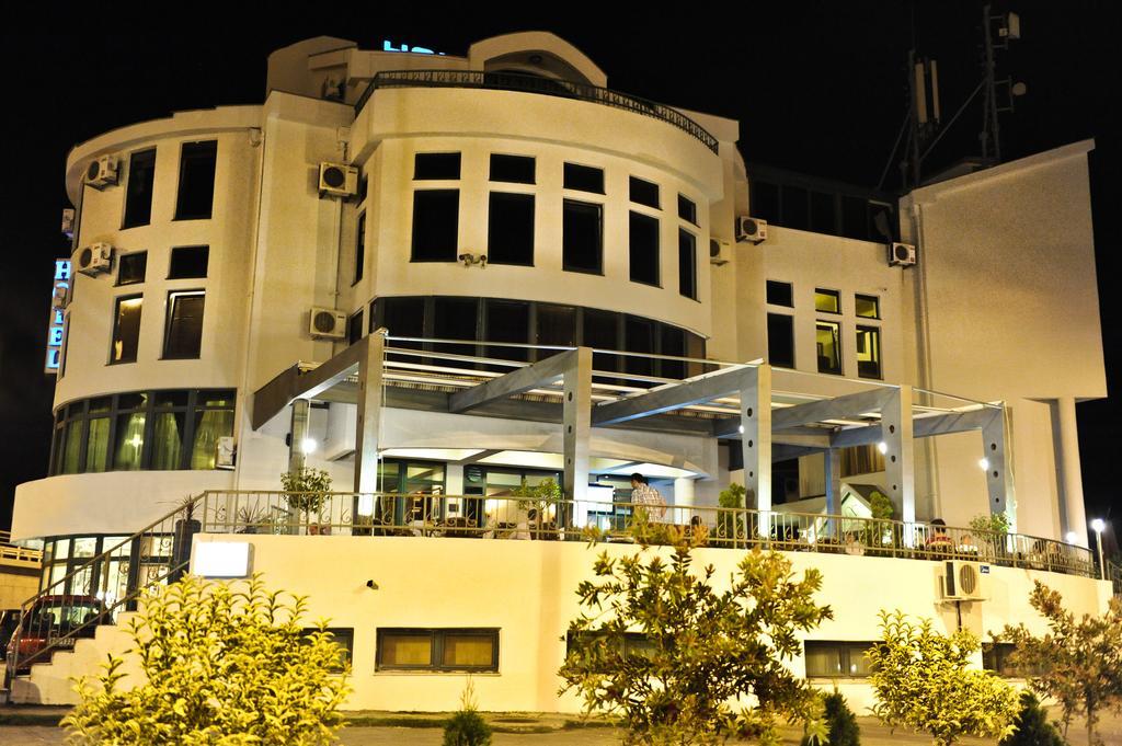 Hotel Keto Podgorica Exteriör bild